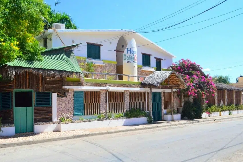Street view of Hostal Dona in Pedernales town