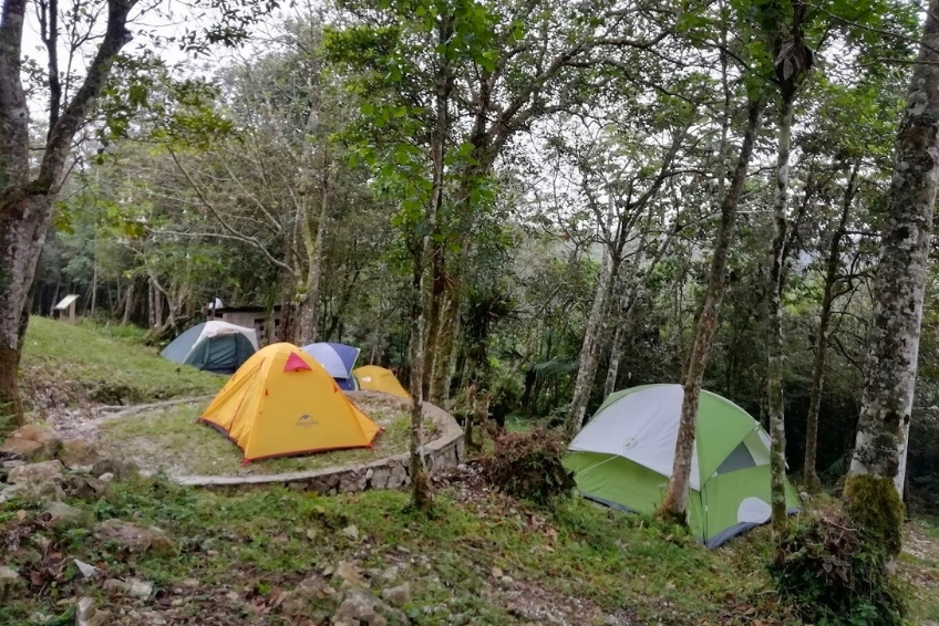 Canto del Jilguero Sierra de Bahoruco National Park Visitors Guide