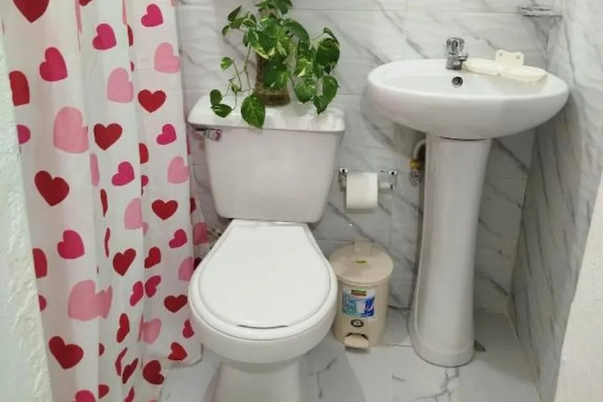 Bathroom at Hotel El Almendro