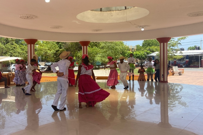 Things To Do Outside The Port - Shop for Larimar in Pedernales Town