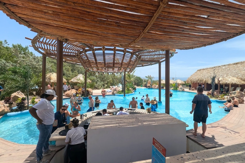 Swim-up bar at Port Cabo Rojo at Baby Beach Club