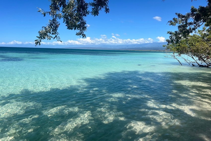 Crystal clear turquoise water at Baby Beach Cabo Rojo, DR