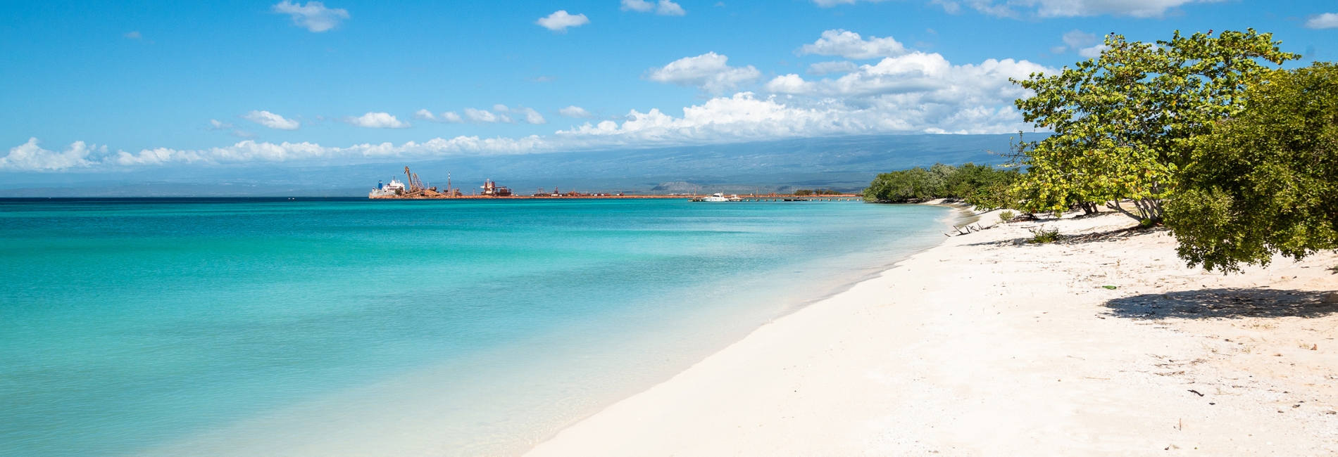 White sands of Baby Beach with turquoise waters in Cabo Rojo, DR