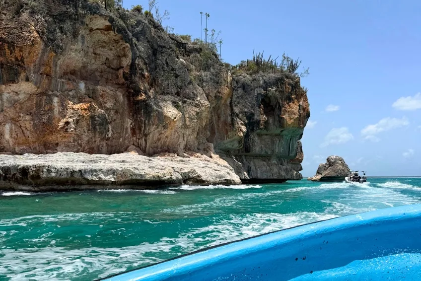 Cliffs and turquoise waters of Jaragua National Park