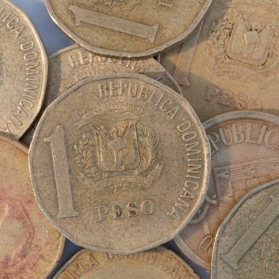 Dominican Republic one peso coins