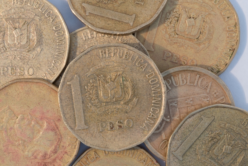 Dominican Republic one peso coins
